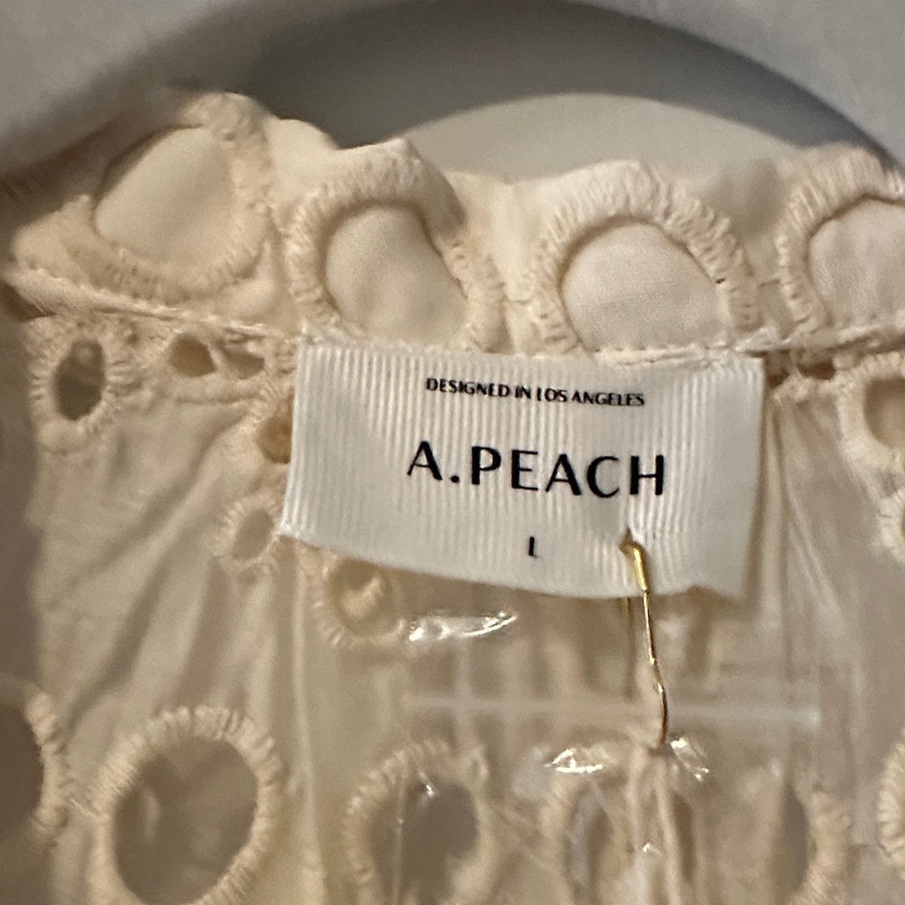 Eyelet Lace Cream Women's Shorts by APLACE - Picture 2 of 13